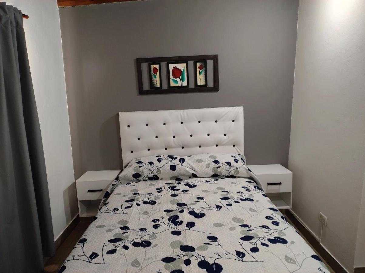 Appartamento Casa Ana, Departamento Amplio A 20 ' Aeropuerto Luis Guillon Esterno foto